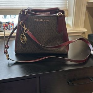 Michael kors handbag